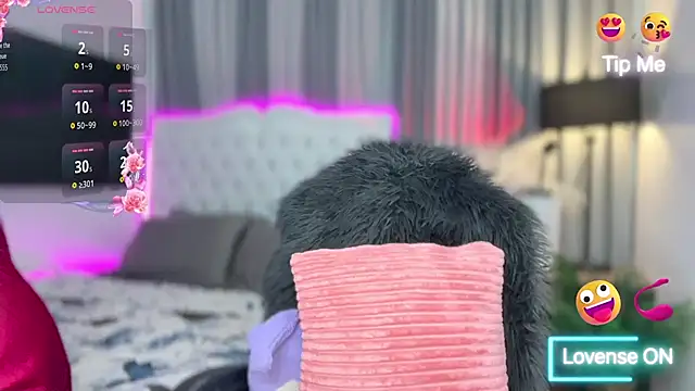 sassy olivia online show from September 18, 5:17 am