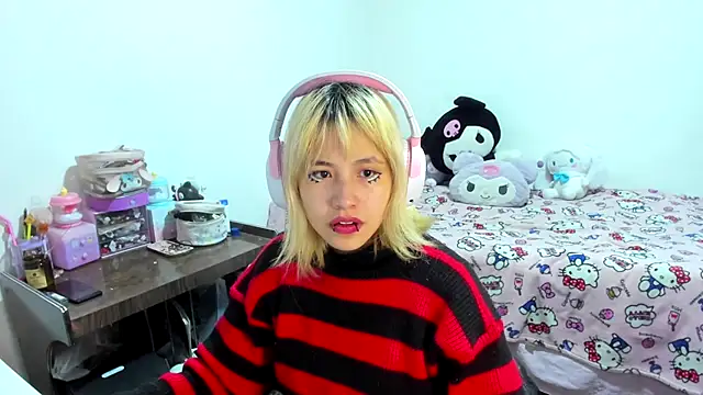 Akane-Mou online show from September 19, 6:45 am