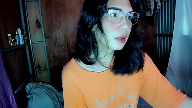 mav1s  online show from December 15, 12:49 am