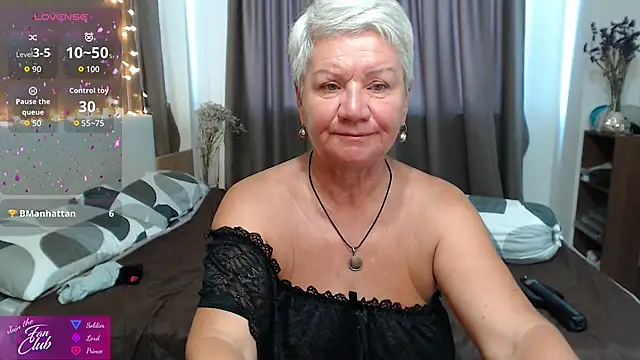 roxana brooks online show from June 3, 2:01 am
