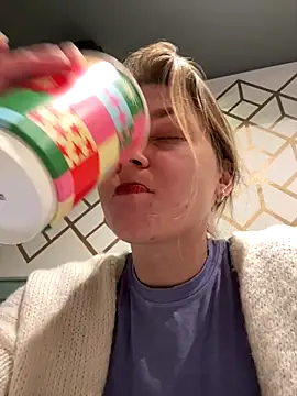 ValenciaShock online show from December 14, 6:41 am