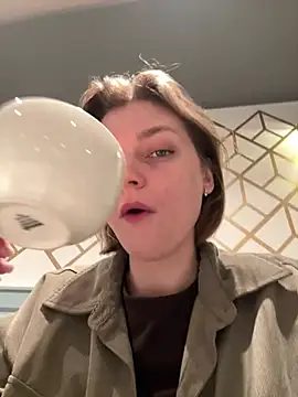 ValenciaShock online show from March 8, 6:50 am