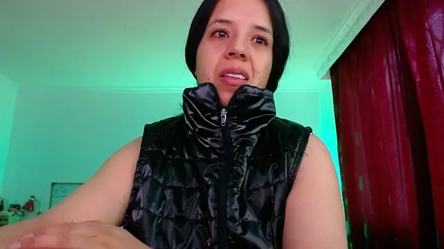 VALERY MEER online show from April 16, 11:43 am