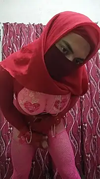 Snapshot of ElisyaHijabDoll chatting on September 20, 6:06 pm ElisyaHijabDoll online show from September 20, 6:06 pm