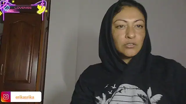 ErikaRika online show from October 12, 5:54 am