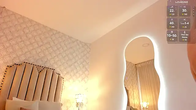 Pia Johnson  online show from February 18, 12:26 pm