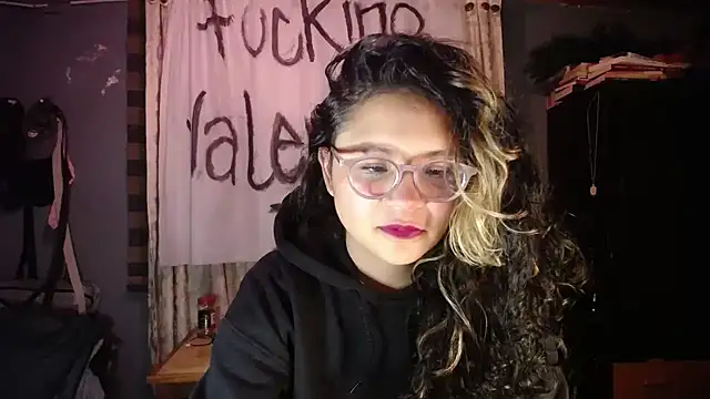 Hathorlove online show from February 18, 7:07 am