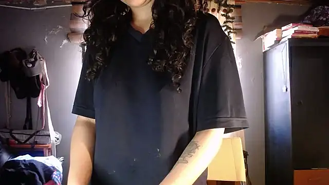 Hathorlove online show from January 17, 8:38 pm