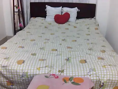 cutebengaligirl online show from May 13, 5:46 am