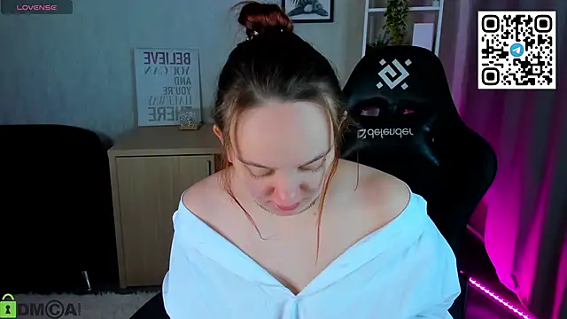 Fera1 Berry online show from April 19, 12:54 am