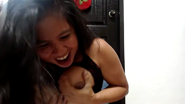 Vanessa3329 online show from November 24, 2:08 pm