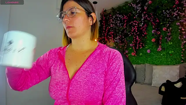 SarahDeyvis online show from January 15, 5:30 pm