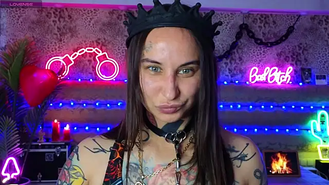 Cool Freak  online show from April 17, 10:17 am