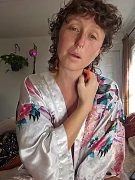 mossy kiss online show from November 1, 8:24 pm