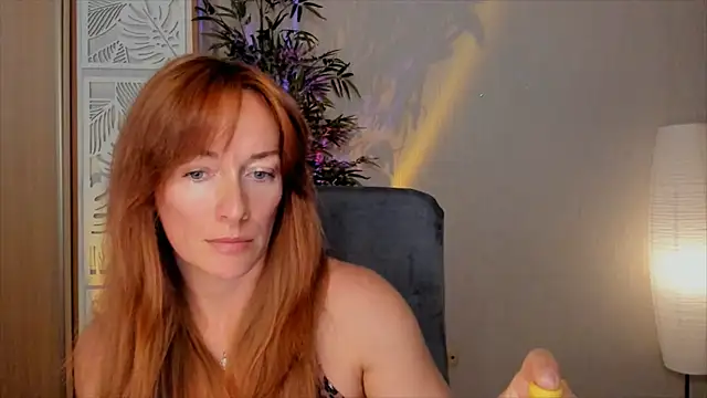 RebeccaMartinez online show from June 26, 9:10 am