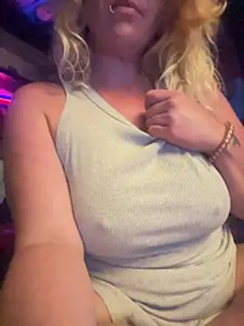 TrashleyRosebud online show from July 20, 1:02 pm