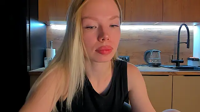 Olivia Bells online show from February 25, 9:13 pm