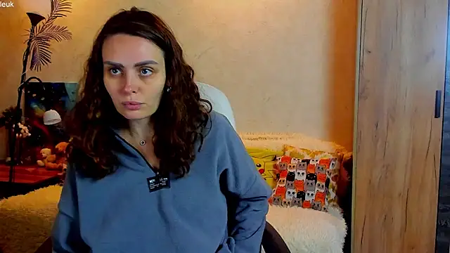 mia grantes online show from September 30, 5:40 pm