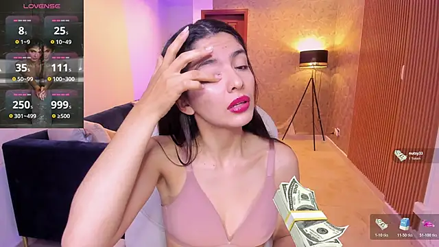 miiaa evans online show from November 28, 11:57 am