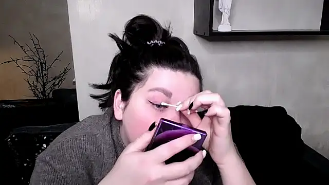 Emily Mo online show from November 9, 6:42 am