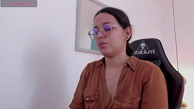 lucy blue28 online show from April 9, 1:05 pm