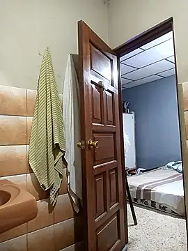 DanelyLopez online show from April 20, 2:03 am