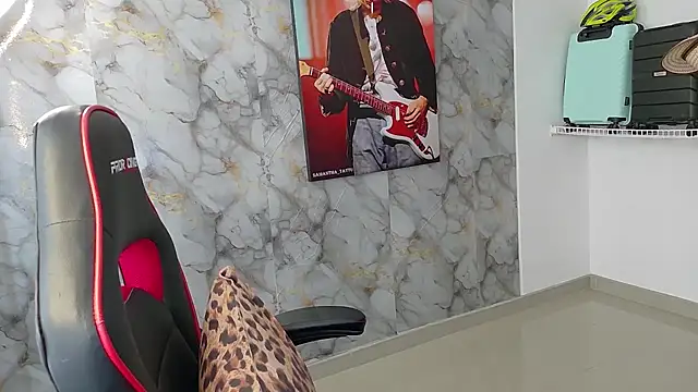 Snapshot of samantha_tattu chatting on September 30, 9:52 pm samantha tattu online show from September 30, 9:52 pm