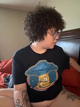 Snapshot of QueenNuttCollector chatting on September 11, 3:56 pm QueenNuttCollector online show from September 11, 3:56 pm