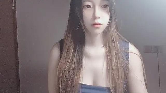 VaerySaenz online show from September 17, 7:39 am