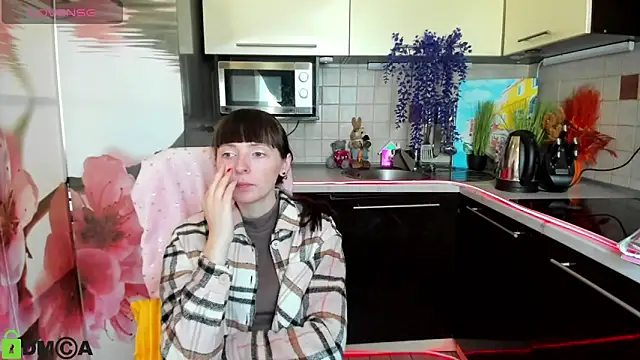 TayanaJons online show from March 3, 8:31 am