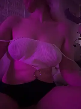 JLA kiss online show from April 11, 7:45 am