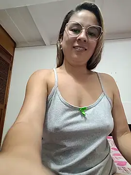 selena gomez2 online show from February 13, 2:57 am