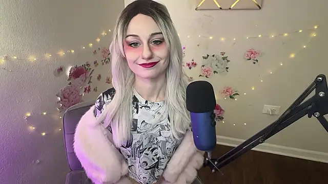 Starr1123 online show from March 27, 8:09 pm