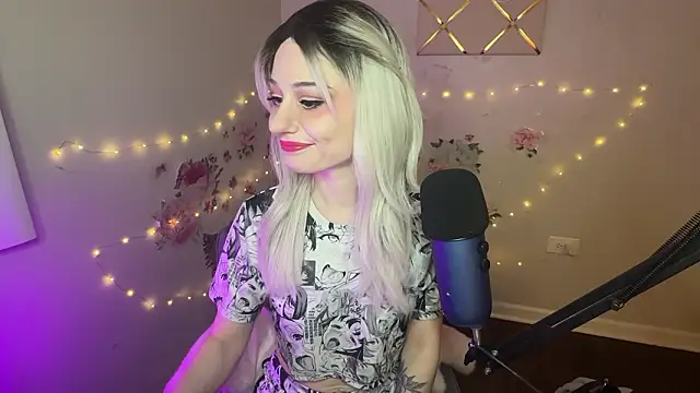 Starr1123 online show from March 13, 2:35 am