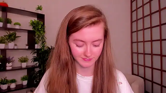 Snapshot of KateCuddle chatting on September 24, 2:43 am KateCuddle online show from September 24, 2:43 am