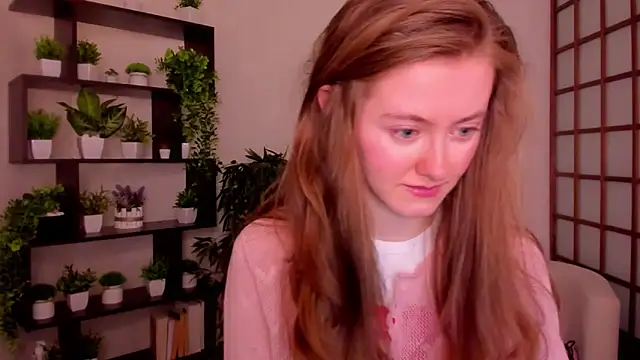Snapshot of KateCuddle chatting on October 8, 2:49 am KateCuddle online show from October 8, 2:49 am