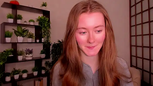 Snapshot of KateCuddle chatting on October 7, 2:38 am KateCuddle online show from October 7, 2:38 am