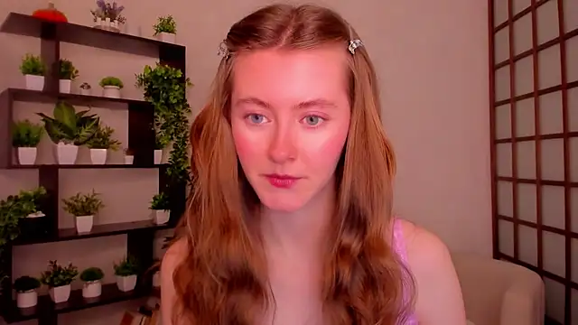 Snapshot of KateCuddle chatting on October 15, 2:25 am KateCuddle online show from October 15, 2:25 am