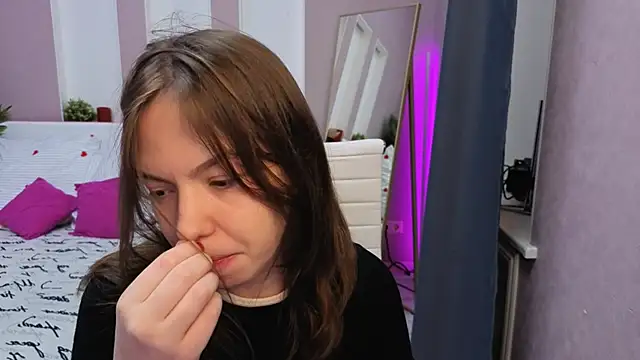 Persephoni online show from March 1, 3:56 pm