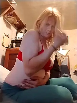 lilbug69 online show from March 2, 9:16 am