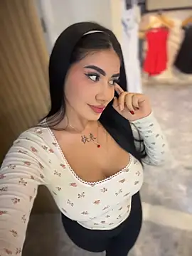 clarachanelricek online show from November 13, 8:30 pm