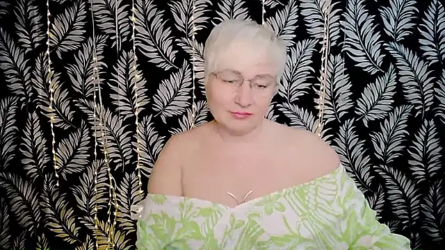 Olivia playful online show from April 10, 10:32 am