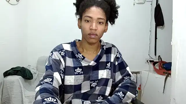 angelamarie1 online show from October 13, 11:13 am