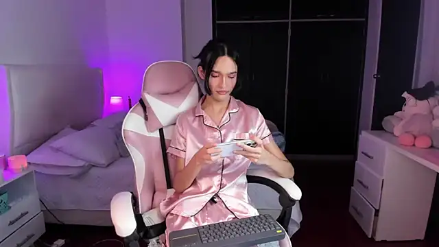 Ainhoads online show from July 2, 3:23 am