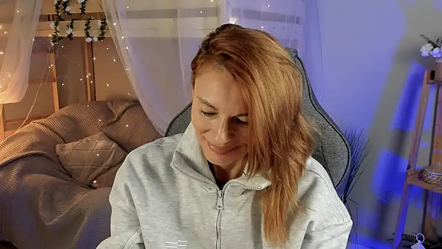 MistyBarnes online show from November 2, 11:57 am