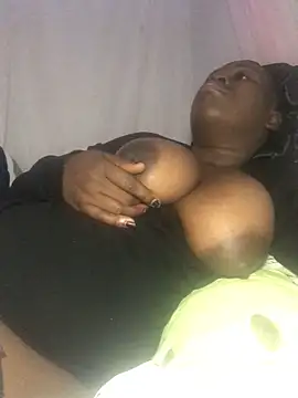 sweett shaley online show from November 25, 3:09 am