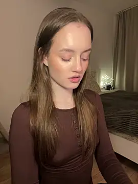 tvoyamalyshka online show from April 6, 9:49 pm