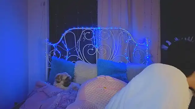 Funny Bunny online show from October 6, 1:22 am