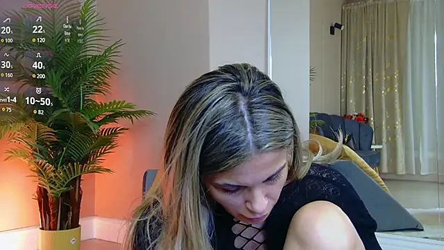 Avril Cyrus online show from March 19, 8:40 am