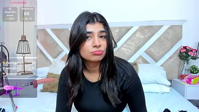 ZiaCalifa online show from February 7, 1:59 pm